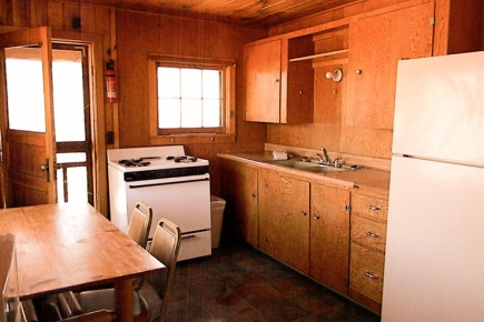 friendship 02 cabin kitchen